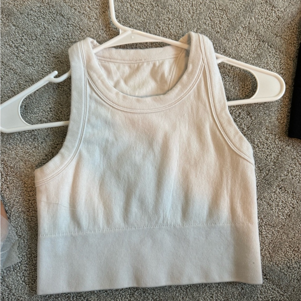 Alo crop top